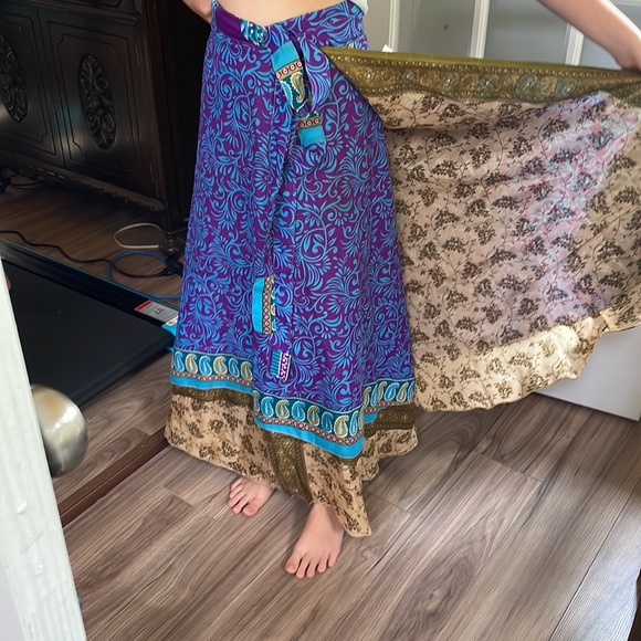 NWOT silk wrap skirt, O/S - Picture 3 of 6